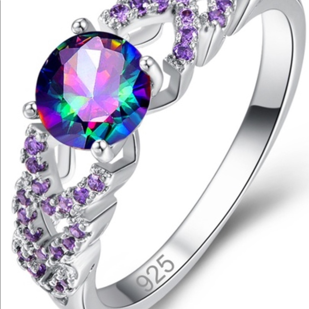 Exquisite sterling silver ring with Rhinestones